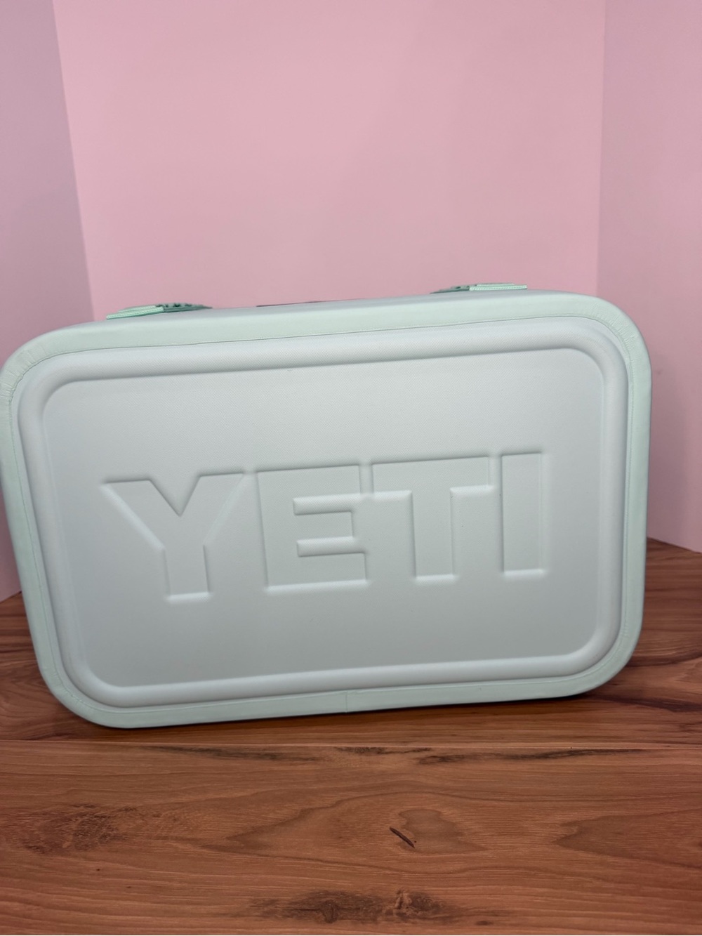 YETI Hopper Flip 18 – Seafoam NWT - Picture 8 of 9